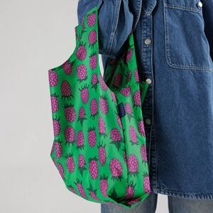 Green Raspberry Baggu Reusable Bag